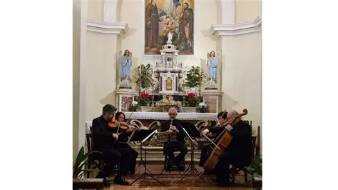 Il Concerto Straordinario di Camille: Una Sinfonia di Emozioni, Risate e Talento Incantevole!